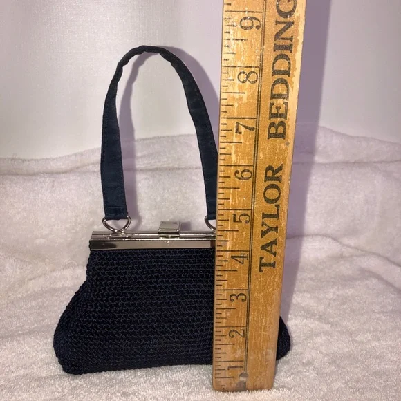 PREOWNED THE SAK Elegant Black mini lined snap closure Handbag - Picture 4 of 7